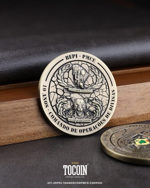 Moeda militar personalizada – challenge coin – 331-20994-10ANOSCODPMCE-CG0933C