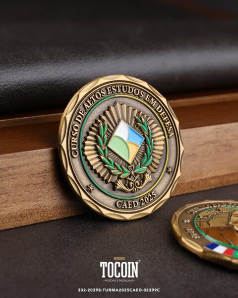 Moeda militar personalizada – challenge coin – 332-20398-TURMA2025CAED-02399C