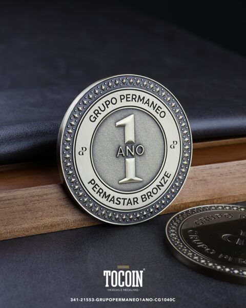Moeda corporativa personalizada (challenge coin) – presente para funcionários e empresas – 341-21553-GRUPOPERMANEO1ANO-CG1040C