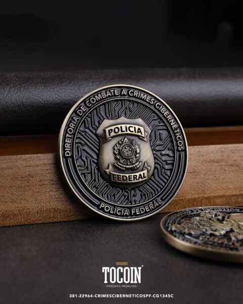Moeda militar personalizada – challenge coin – 381-22964-CRIMESCIBERNETICOSPF-CG1345C
