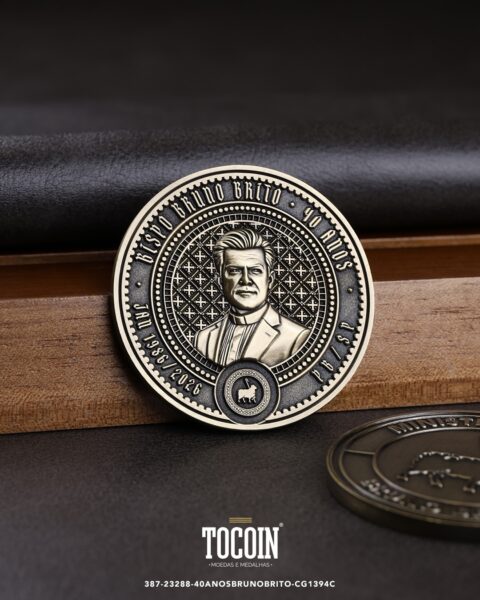 Moeda corporativa personalizada (challenge coin) – presente para funcionários e empresas – 387-23288-40ANOSBRUNOBRITO-CG1394C