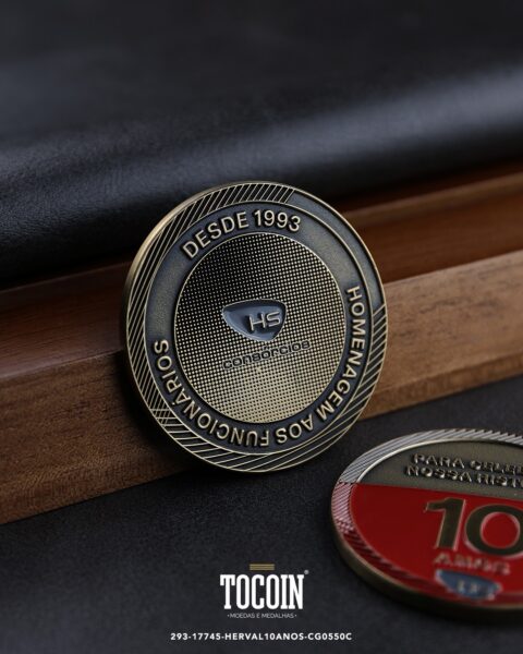 Moeda corporativa personalizada (challenge coin) – presente para funcionários e empresas – 293-17745-HERVAL10ANOS-CG0550C