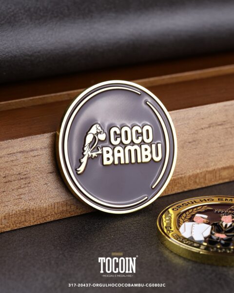 Moeda corporativa personalizada (challenge coin) – presente para funcionários e empresas – 317-20437-ORGULHOCOCOBAMBU-CG0802C